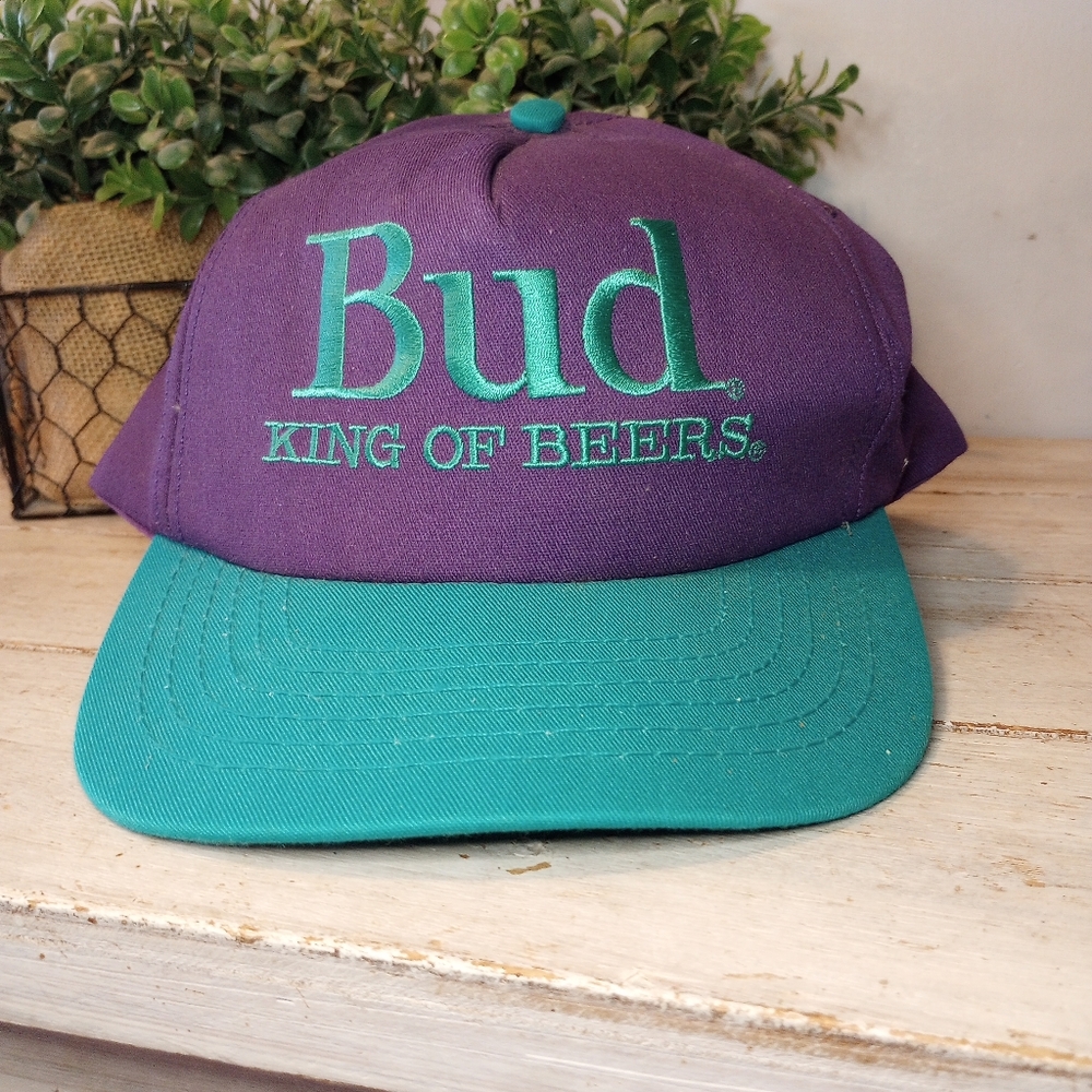 80s VTG Vibrant Sea Green Embroidered Budweiser Snap Back Trucker Cap Budweiser